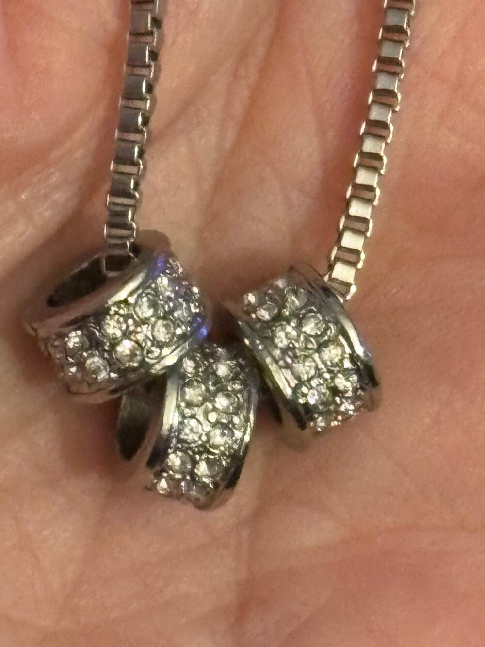 Macy’s NWT Silver Tone Necklace 16”